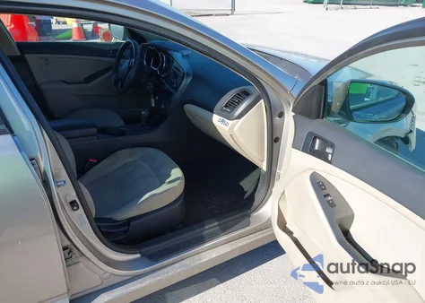 2011 Kia Optima Lx z USA, uszkodzony, nr VIN KNAGM4A7XB5085177